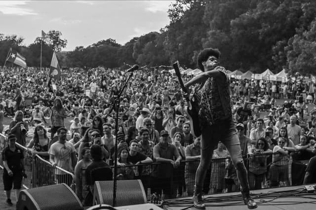 Zach Person gallery photo 3