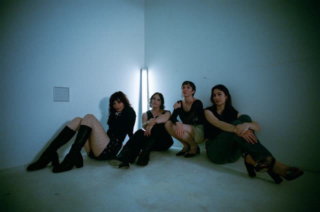 Body Type gallery photo 2