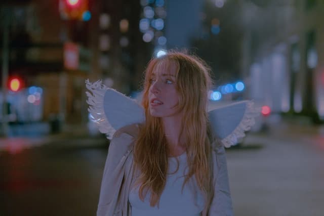 Maude Latour gallery photo 1