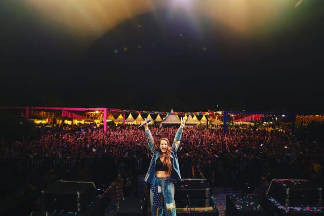 Rashmeet Kaur gallery photo 6