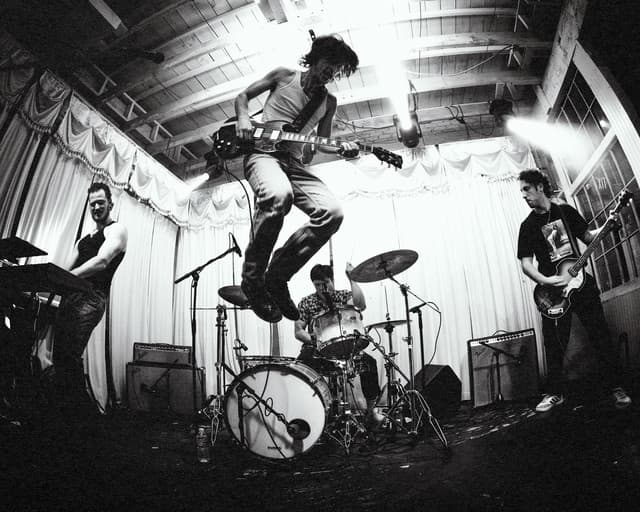 Telescreens gallery photo 1