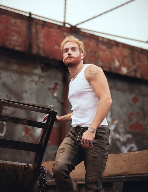 Tim Young gallery photo 2