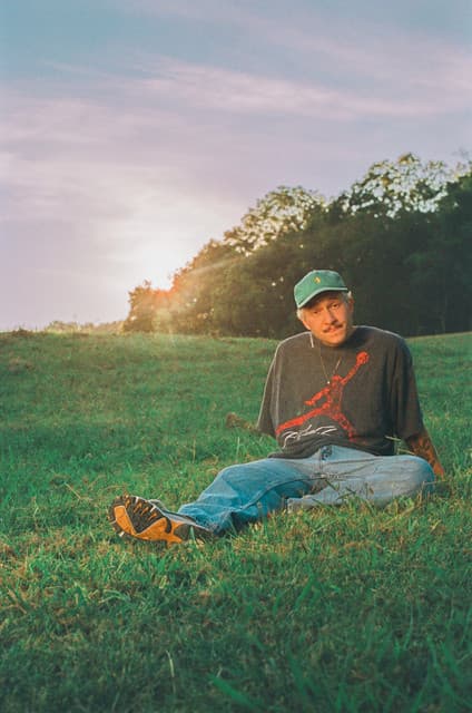 Izzy Heltai gallery photo 1