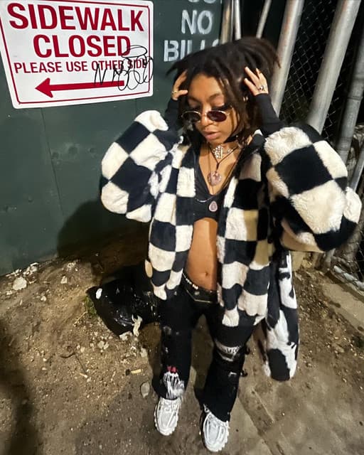 Freddie Makenzie gallery photo 3