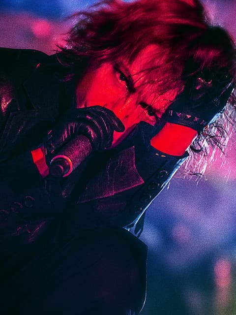 HYDE gallery photo 3