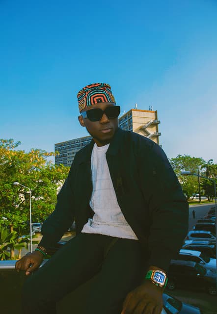 Spinall gallery photo 5