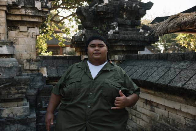 Iam Tongi gallery photo 3