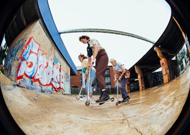 Being Dead gallery photo 1