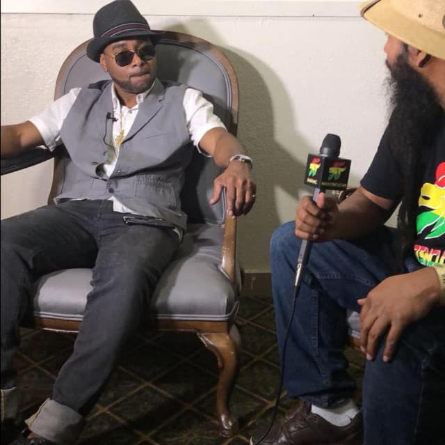 Rayvon gallery photo 7