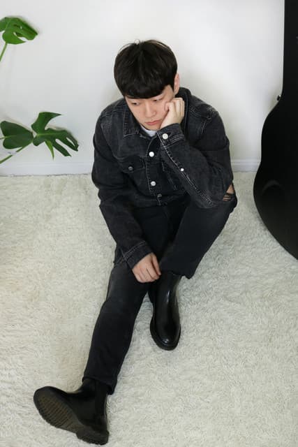 Around gallery photo 6
