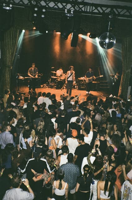 Telescreens gallery photo 4