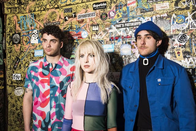 Paramore gallery photo 4