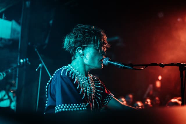 Jake Wesley Rogers gallery photo 1