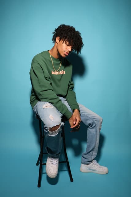 ChicoCurlyHead gallery photo 3