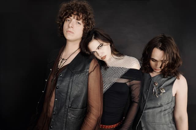 Sunflower Bean gallery photo 3