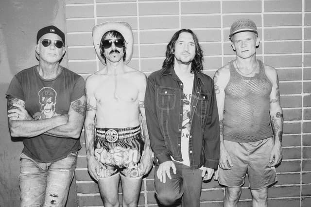 Red Hot Chili Peppers gallery photo 1