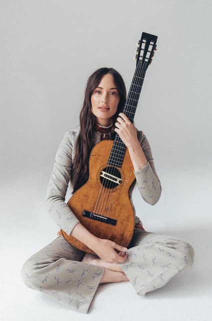 Kacey Musgraves gallery photo 3