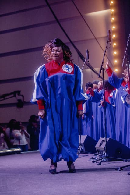 Mississippi Mass Choir gallery photo 10