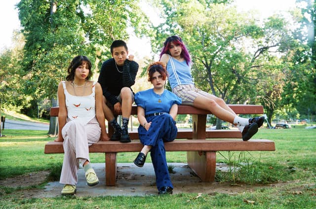 The Linda Lindas gallery photo 1