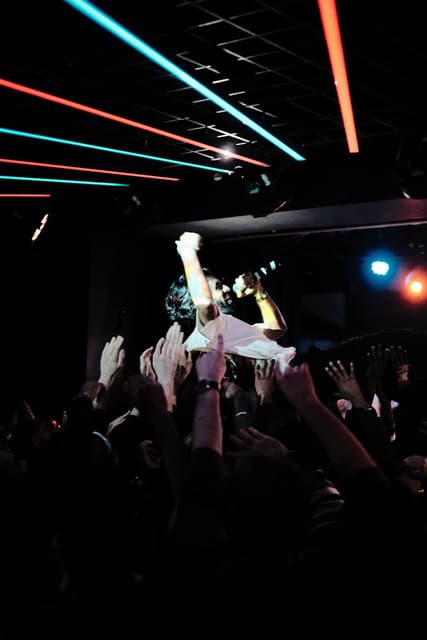 Spitty gallery photo 1