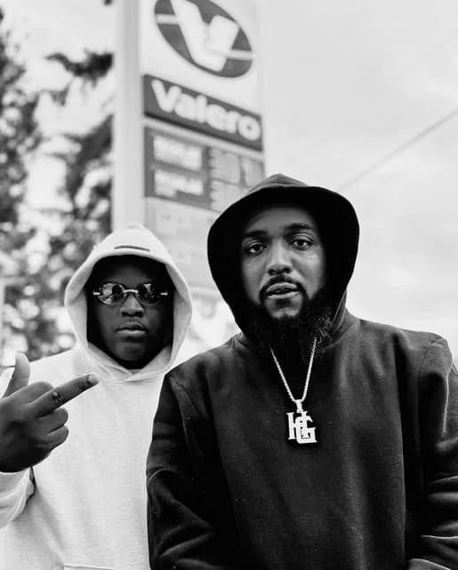 TheHoodies gallery photo 2