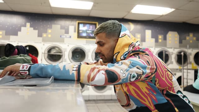 Jaz Dhami gallery photo 6