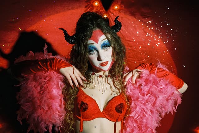 Chappell Roan gallery photo 2