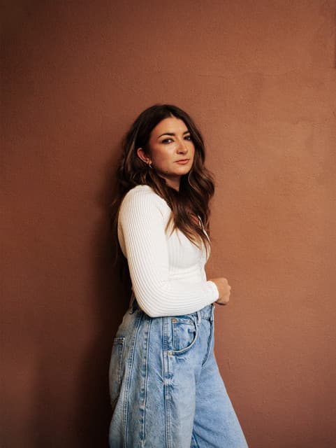 Tenille Townes gallery photo 1