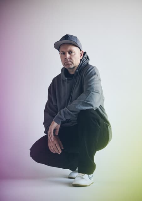 DJ Shadow gallery photo 2