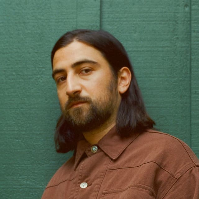 Noah Kahan gallery photo 1