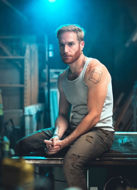 Tim Young gallery photo 1