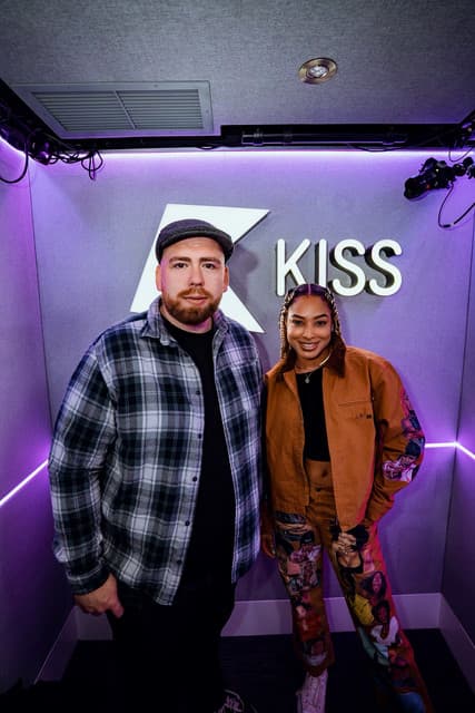 HoneyLuv gallery photo 5