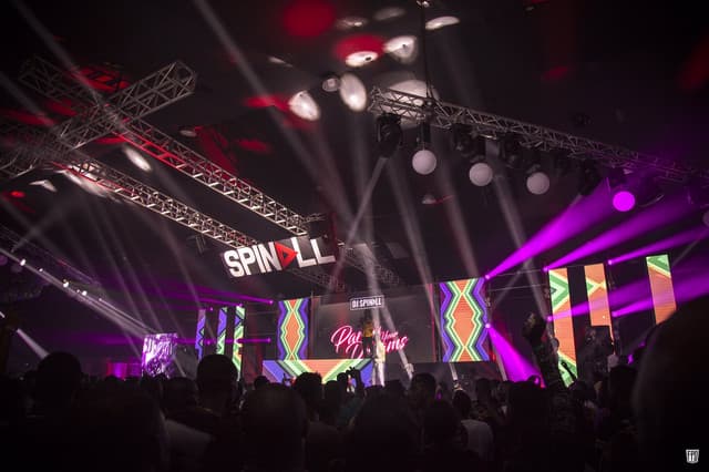 Spinall gallery photo 6