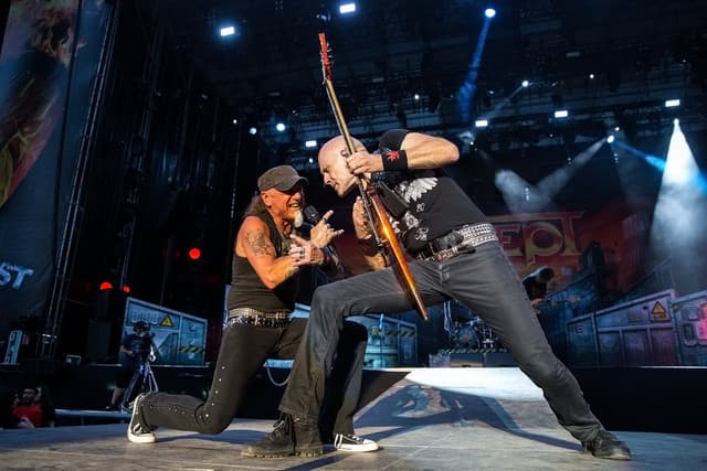 Accept gallery photo 4