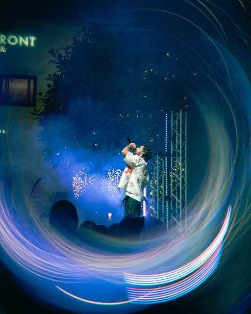 Spitty gallery photo 4