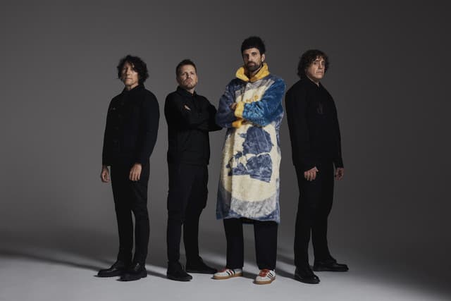 Kasabian gallery photo 1