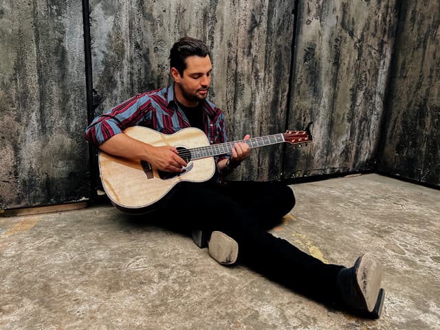 Chayce Beckham gallery photo 11