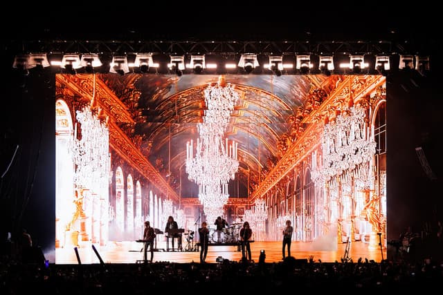 Phoenix gallery photo 2