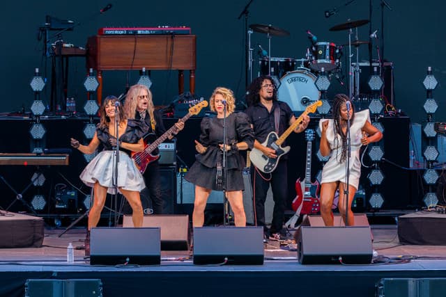 Say She She gallery photo 2