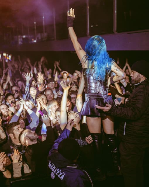 Charlotte Sands gallery photo 2