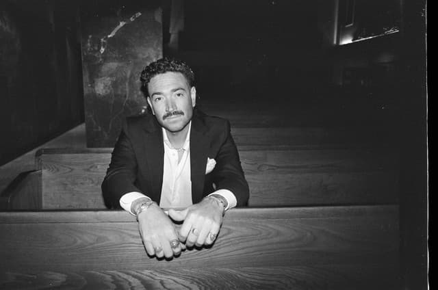 Alexander Pappas gallery photo 1