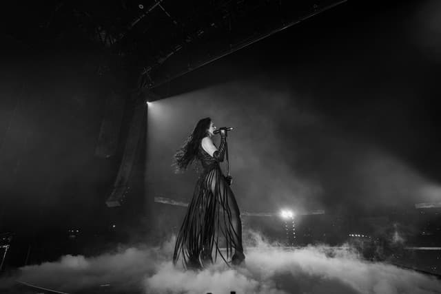 Dua Lipa gallery photo 4