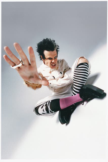 YUNGBLUD gallery photo 3