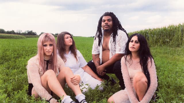 Mannequin Pussy gallery photo 2