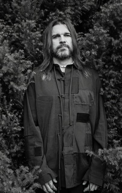 Juanes gallery photo 3