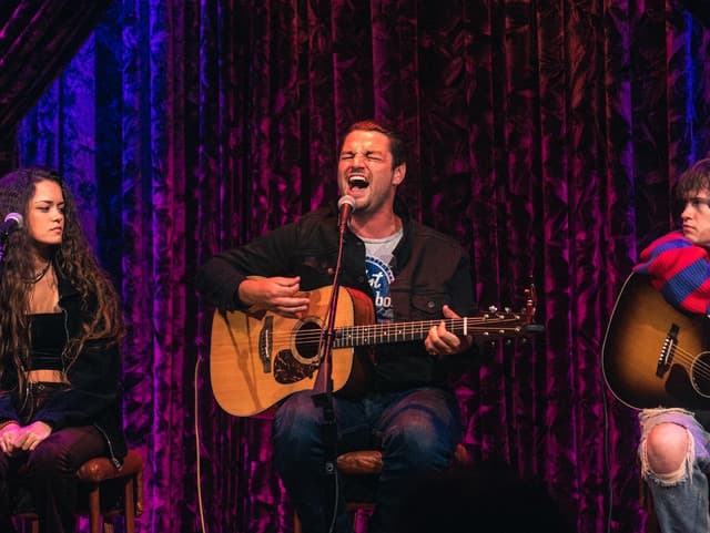 Chayce Beckham gallery photo 10