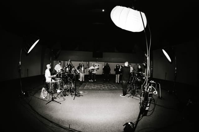 Mainstream Worship gallery photo 6