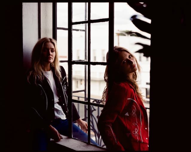 Aly & AJ gallery photo 1