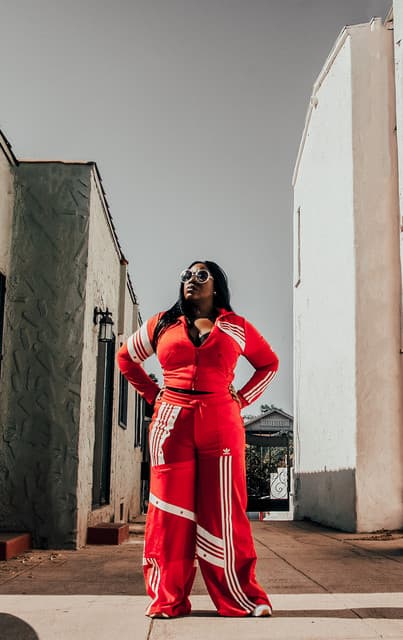 MOYA gallery photo 3