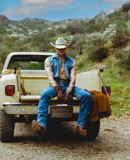 Orville Peck gallery photo 1